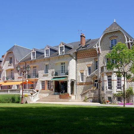Logis Hotel Restaurant Le Parc サルブリ エクステリア 写真