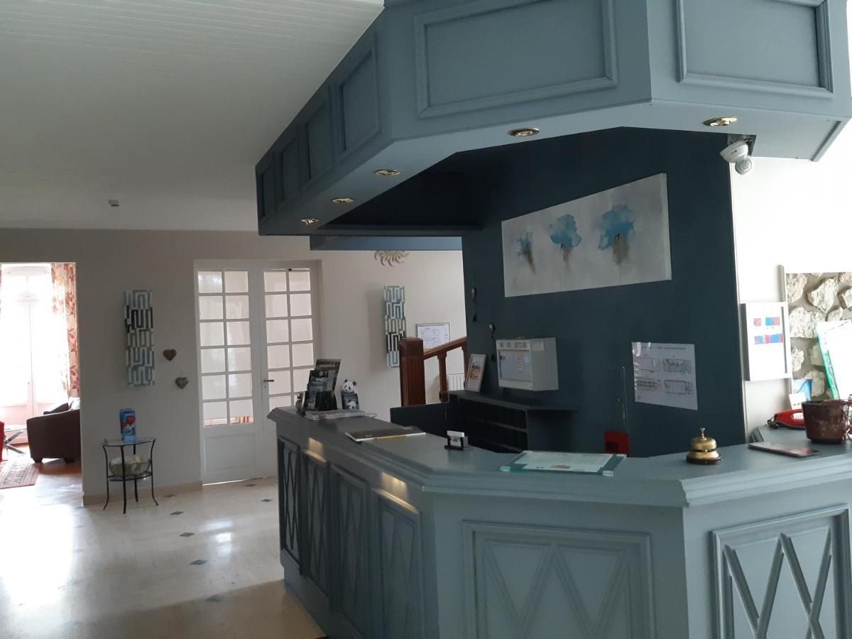 Logis Hotel Restaurant Le Parc サルブリ エクステリア 写真