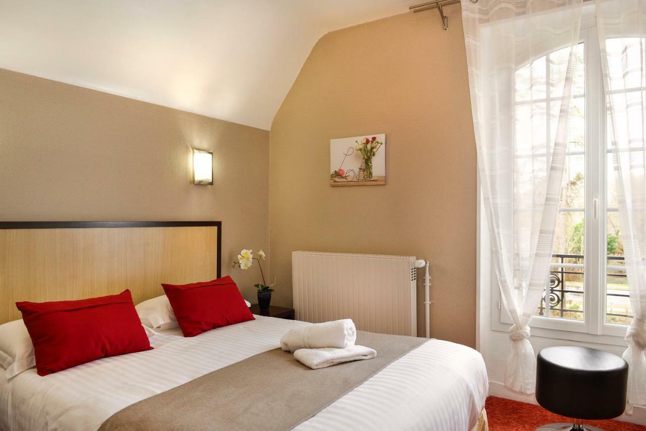 Logis Hotel Restaurant Le Parc サルブリ エクステリア 写真